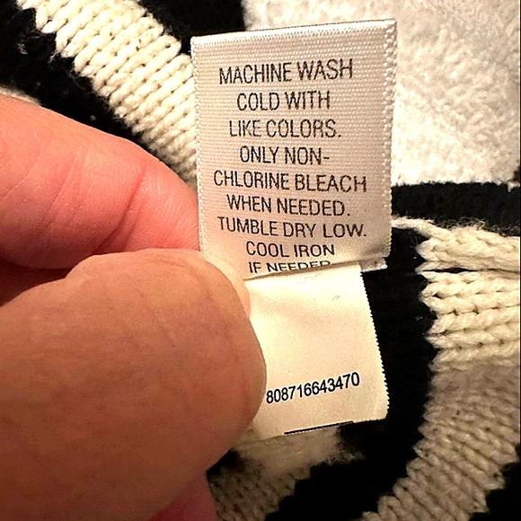 CROFT & BARROW VINTAGE BLACK AND WHITE BELL SLEEVE CARDIGAN EUC - Picture 7 of 9